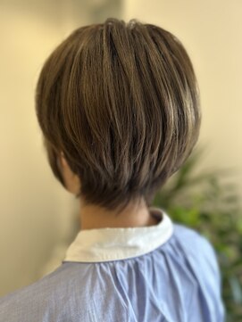 ルベリエ(Le Belier) 大人ショートボブ