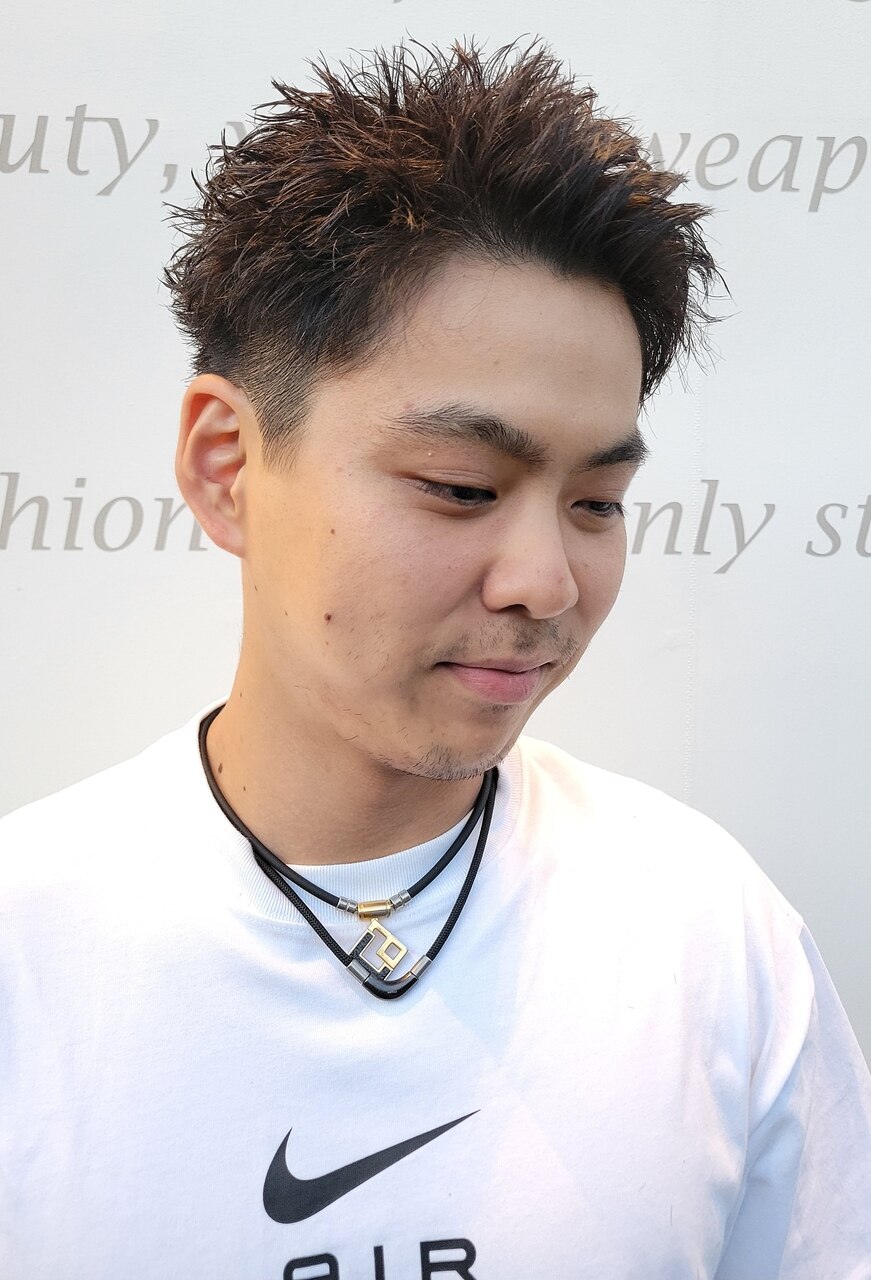 スパイキーショート/センターパート/ツーブロック/黒髪/マッシュ