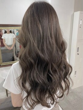 ナイン 麻布十番(NINE) ☆不動のミルクティーグレージュ☆