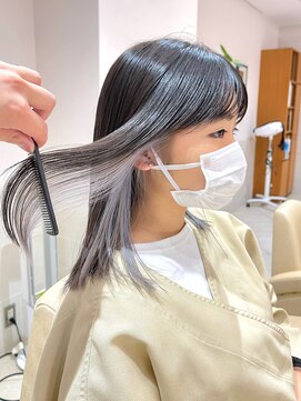 マックス フォー ヘアー(MAX FOR HAIR) ミディアムレイヤー×インナーカラーシルバー◎