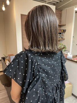 リュンヌ 門前仲町(lune) 切りっぱなしボブハイライトベージュカラーショートレイヤーロブ