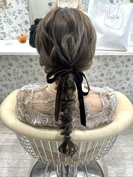 サクララ(Sakura la) 編み下ろし×リボン/結婚式お呼ばれヘア/参列ヘア/二次会ヘア