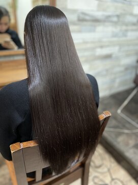 アイエスト 東新宿(I est) 髪質改善ストレートボブ｜新宿I estで美髪に。