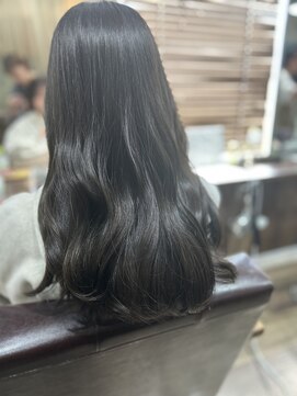 ルアン(Luan) ツヤアッシュグレー