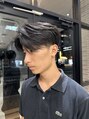 カルム(kalm) 刈り上げ長めセンターパート