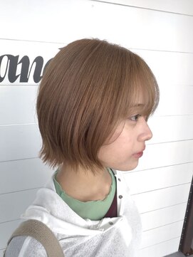 アンドケー 那覇おもろまち店(and K) ベージュカラー