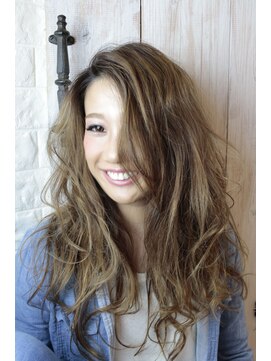 ウーロス(uros.) ハイライト☆動きのあるカール