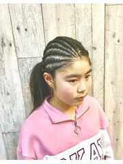 コーンローのヘアーセット