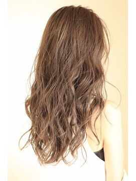 ヘア プロデュース アイモ(Hair Produce Aimo) シークレットハイライトで動きをプラス!ビーチウェーブ