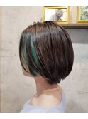 フェイスフレーミング風インナーカラーショートボブ