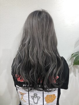 ログ ヘアー(LOG HAIR) ハイトーンアッシュグレー