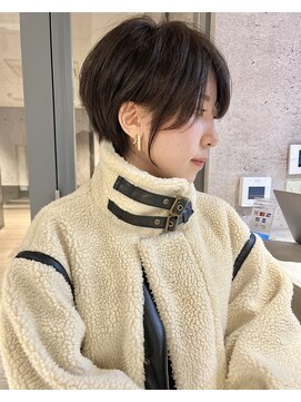 アンダーバーホワイト 芦屋店(_WHITE) 大人可愛い20代30代40代インナーカラー小顔ウルフレイヤーボブ