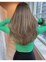 フィガロ ウメダ(FIGARO UMEDA)&nbsp;【FIGARO　umeda】艶髪レイヤー◇アッシュレイヤー