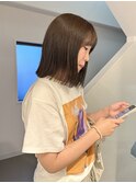 大平/切りっぱなしカットミディアムボブ前下がり顔まわり前髪
