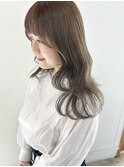 透明感たっぷりのオリーブベージュ◯