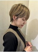 フェミニンロングウェーブミディアム似合わせカット