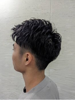 ポンヘアー(PON hair)の写真/22時まで営業で仕事帰りにも通える！再現性が高く、忙しい朝も簡単にかっこよくキマるスタイルをご提案♪
