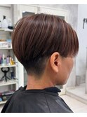 刈り上げショートナチュラルハイライトカラーブリーチ