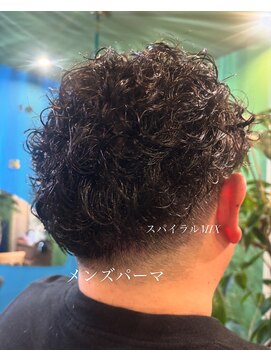 ハチ(.hachi) メンズ スパイラルパーマ