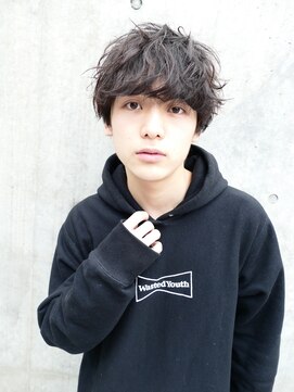 フィフス(fifth) コンマヘアスパイラルパーマツイストパーマツーブロック