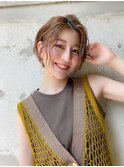 ショートボブ