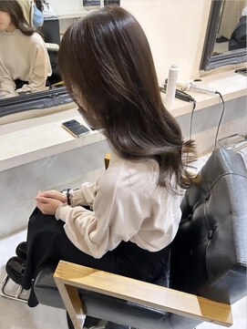 セルカ 新宿(CERCA) グレージュ【CERCA新宿/新宿西口】