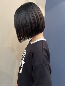 クララデアンシュシュ(Kurara de UN CHOU CHOU) 切りっぱなしマニッシュボブ