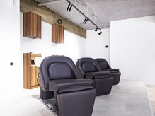 ベストバイ(BEST BUY)の雰囲気（全席最新フルフラットシャンプー台で是非リラックスして下さい）