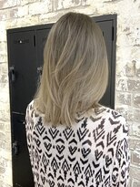 ソル オモテサンドウ 表参道 青山(SOL . OMOTESANDO)&nbsp;イヤリングカラーケアブリーチカラーダブルカラーインナーカラー