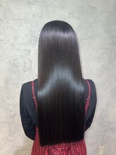 エスト(est) 美髪のススメ　黒髪ストレート【新宿/髪質改善トリートメント】
