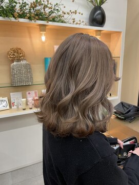 エイトヘアー(8 HAIR) milk tea beige
