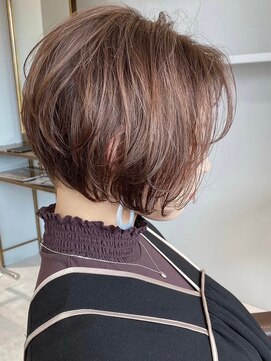 オズ 安積店(OZ) 安積顔周りレイヤーボブダブルカラーショートヘアグレージュ韓国