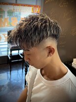 キングスマントーキョー 立川北口店(KINGSMAN TOKYO)&nbsp;アップバング / ツーブロック / スキンフェード 【立川】