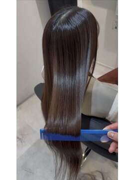 エミュスト(Emuest) 濃度5倍髪質改善トリートメント