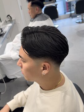 グルーマーズクレッジ 渋谷店(GROOMER/S CREDGE) men's/メンズ/メンズカット/刈り上げセンターパート/渋谷