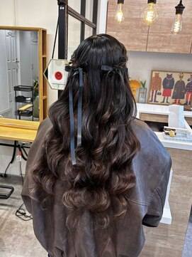 コルツー(CoL2) 横浜ヘアメ/横浜ヘアセット/ねじりハーフツイン