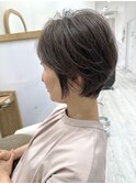 脱白髪染めグレイヘア白髪ぼかし/ショートボブ