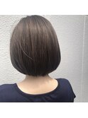 すっと収まるミニボブスタイル