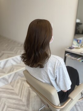 ウル(ulu) アッシュグレージュ