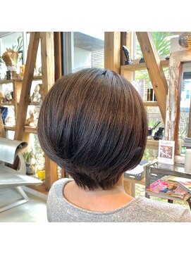 トランク(TRUNK) グラデーションボブ（ショートボブ）