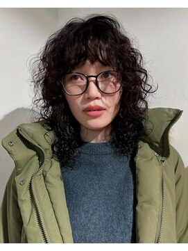 ヌウ(nuu) 〈生平〉ハードパーマ/オリーブベージュ/くせ毛風/外国人風