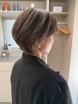 エウペ 渋谷(WEUPE) 斜めバング/グレージュカラー/デザインカラー/シルキーベージュ