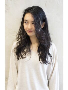 ザ シー 海老名(The C) 「THE C 海老名」大人女性の艶カラー、動きのあるミディアムヘア