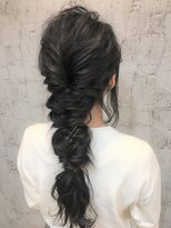 ヘアメイク ヴァロ(Hair Make VaLo)&nbsp;ダウンアレンジ＋くるりんぱアレンジ