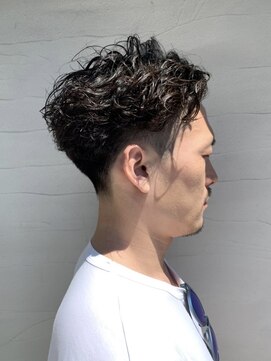 ロダット 横浜(LODAT by little) スパイラルパーマ【LODAT横浜】