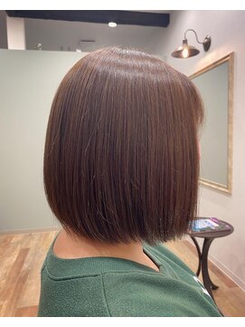 ロッコ(Rocco) 透明感ボブ