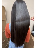 イシン(ISIN)&nbsp;黒髪/縮毛矯正/髪質改善/ヘルシーロング[保土ヶ谷]