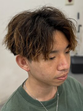 バース バイ ハピネス(BIRTH by happiness) ツイストスパイラルセンターパート