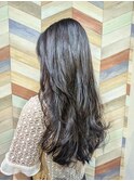 暗めカラー×艶髪ロング