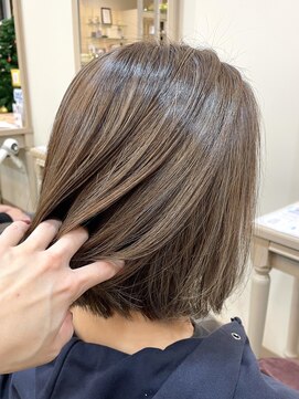 アルターリール(aL ter Rire) メルティカラー/フェミニンロング/ウェーブミディアム/中村郁未